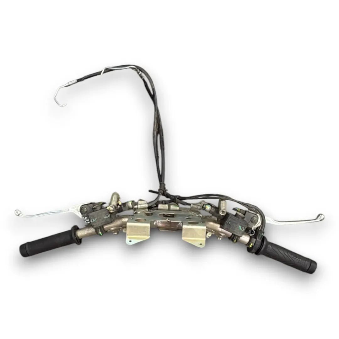 Manubrio completo Piaggio Medley 2021–2025 - F&P CRASH SRL - Ricambi Usati