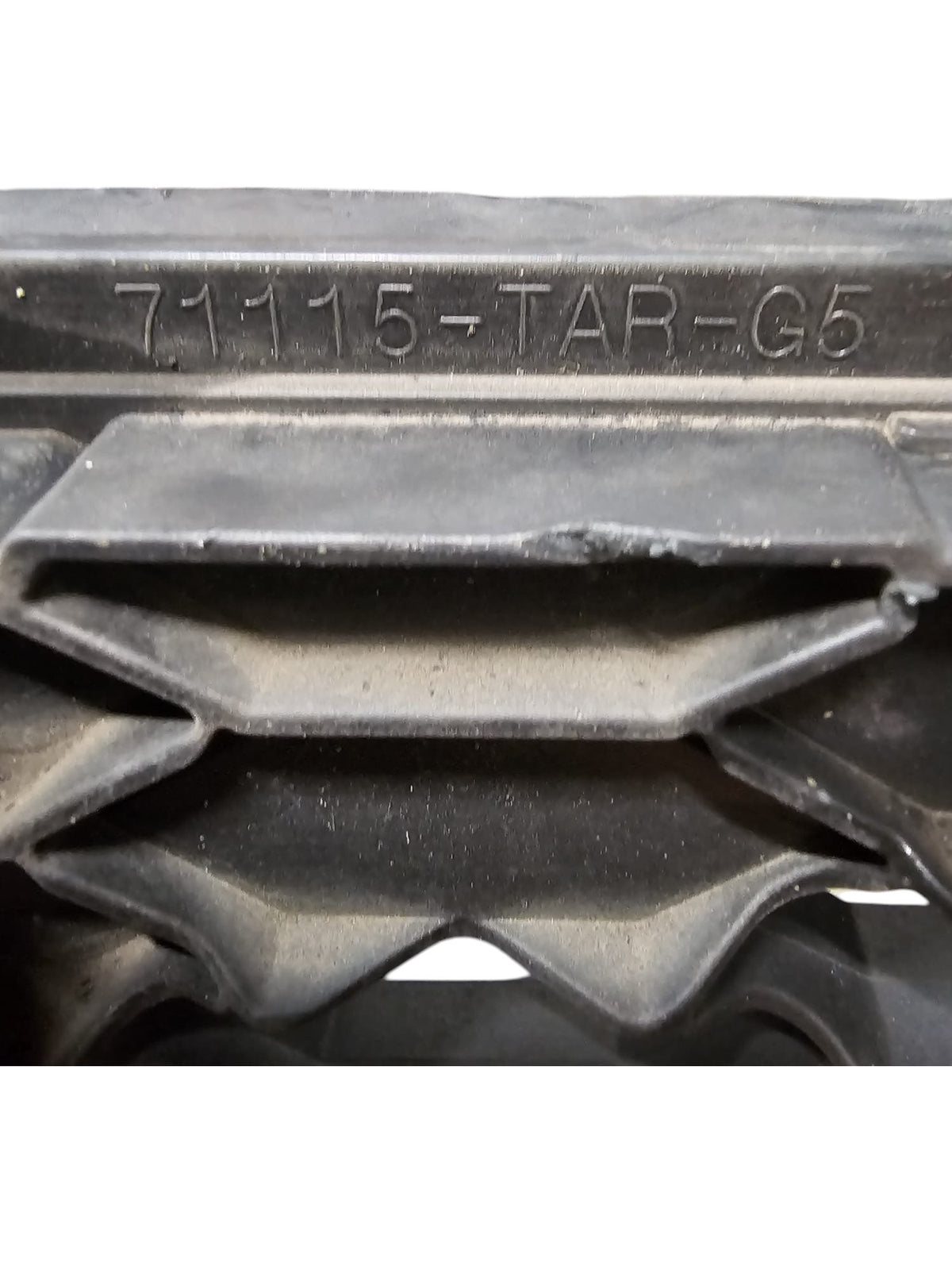 Mascherina Anteriore Paraurti Honda Jazz III (2013 - 2019) Cod:71115 - TAR - G5 - F&P CRASH SRLS - Ricambi Usati