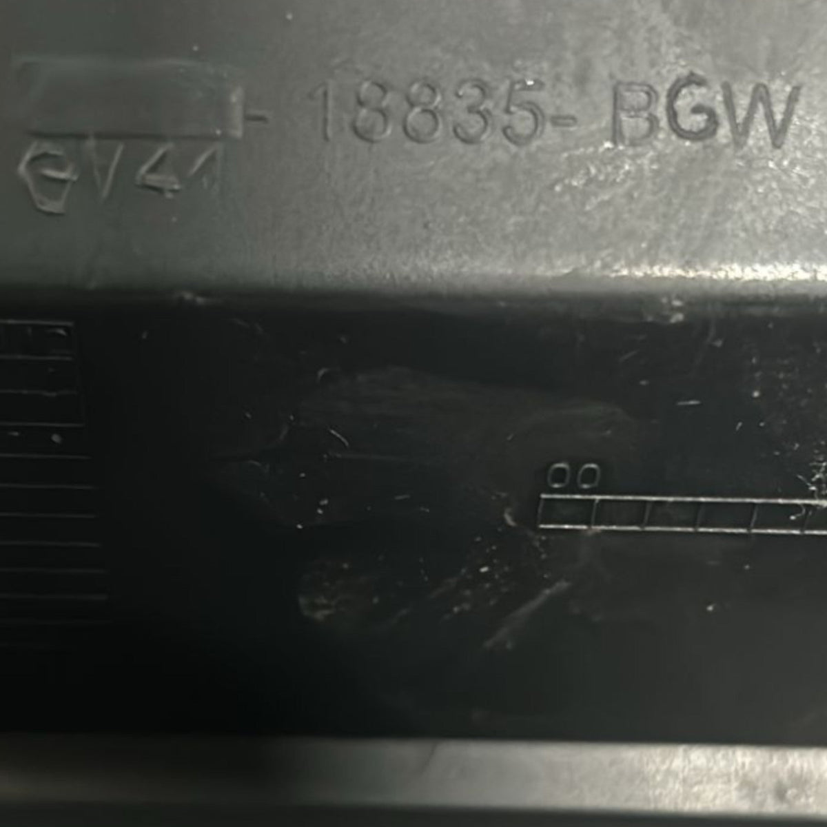 Mascherina Autoradio Ford Kuga II (2012 > 2020) cod:GV41 - 18835 - BGW + Comandi + Bocchette Aria - F&P CRASH SRLS - Ricambi Usati