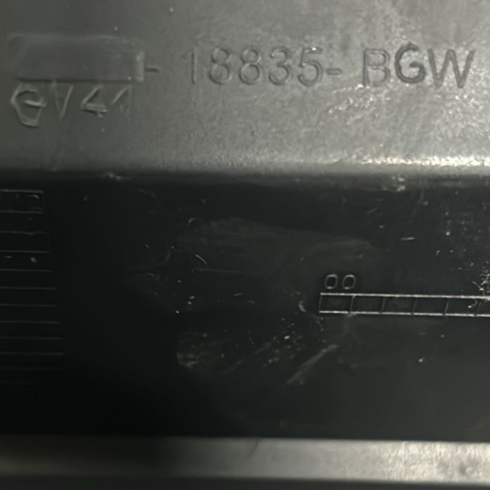 Mascherina Autoradio Ford Kuga II (2012 > 2020) cod:GV41 - 18835 - BGW + Comandi + Bocchette Aria - F&P CRASH SRLS - Ricambi Usati