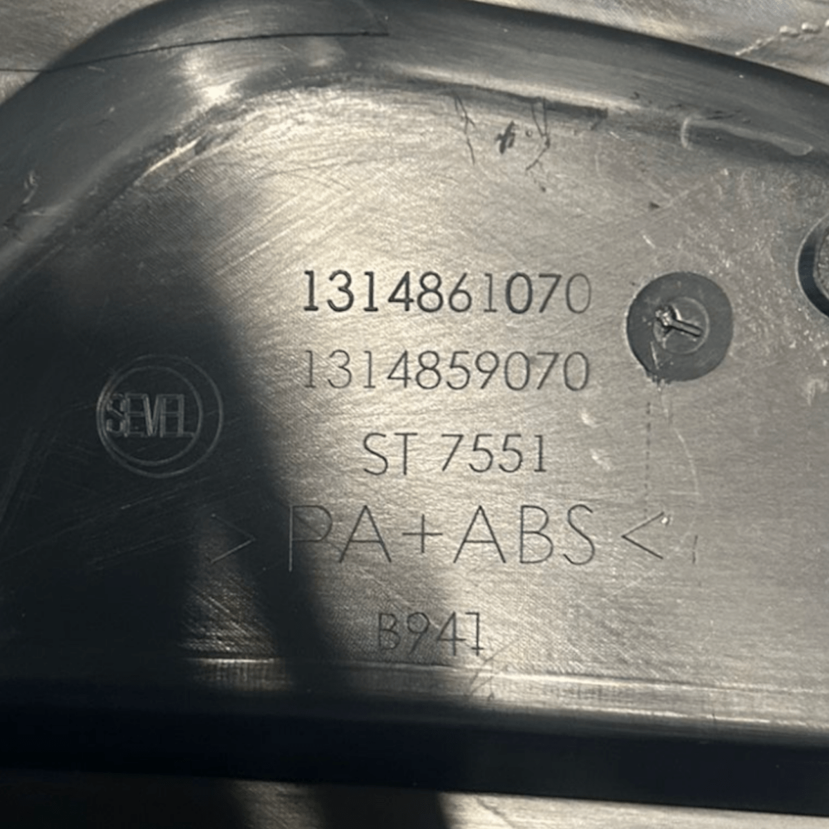 Radio mask peugeot boxer code:1314861070 (2014 >) - F&P CRASH SRLS - Used Parts