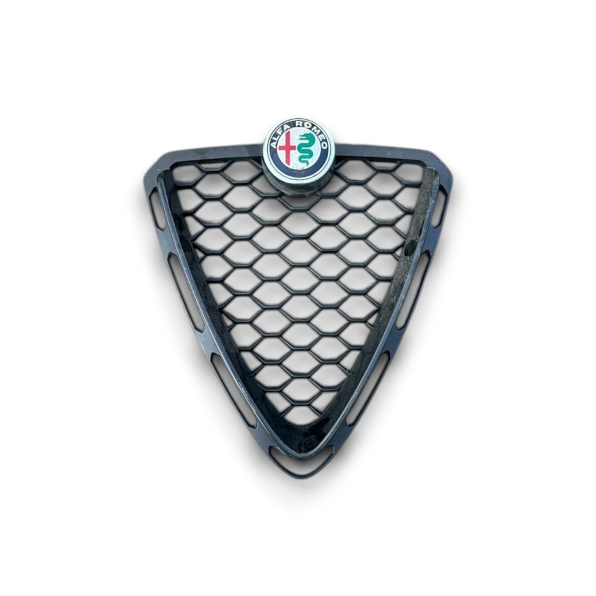 Mascherina paraurti anteriore Alfa Romeo Stelvio 156108638 (2016 > ) - F&P CRASH SRL - Ricambi Usati