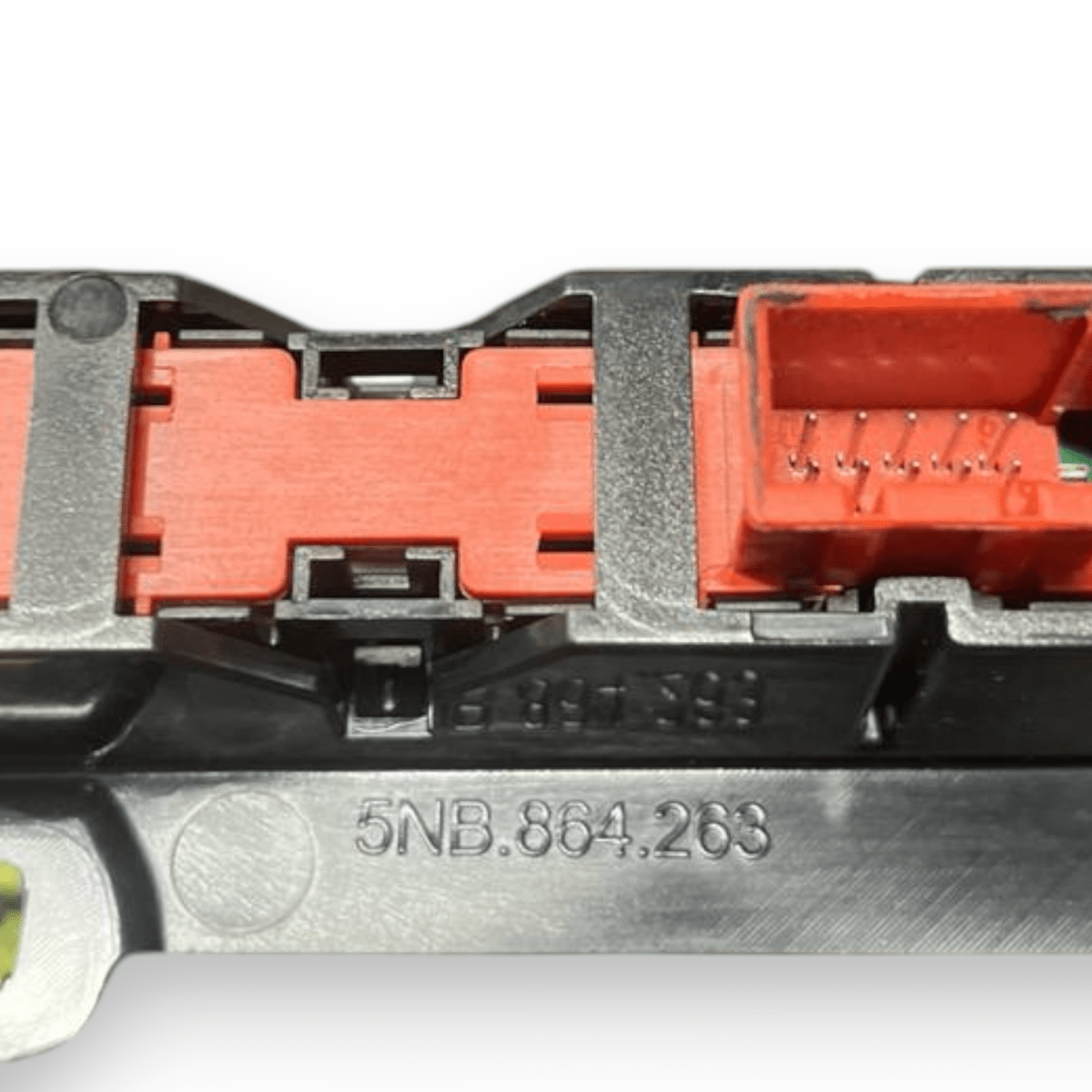 Mask / Gear Shift Cover Volkswagen Tiguan AD (2016 to 2024) code: 5NB864263 - F&P CRASH SRLS - Used Spare Parts