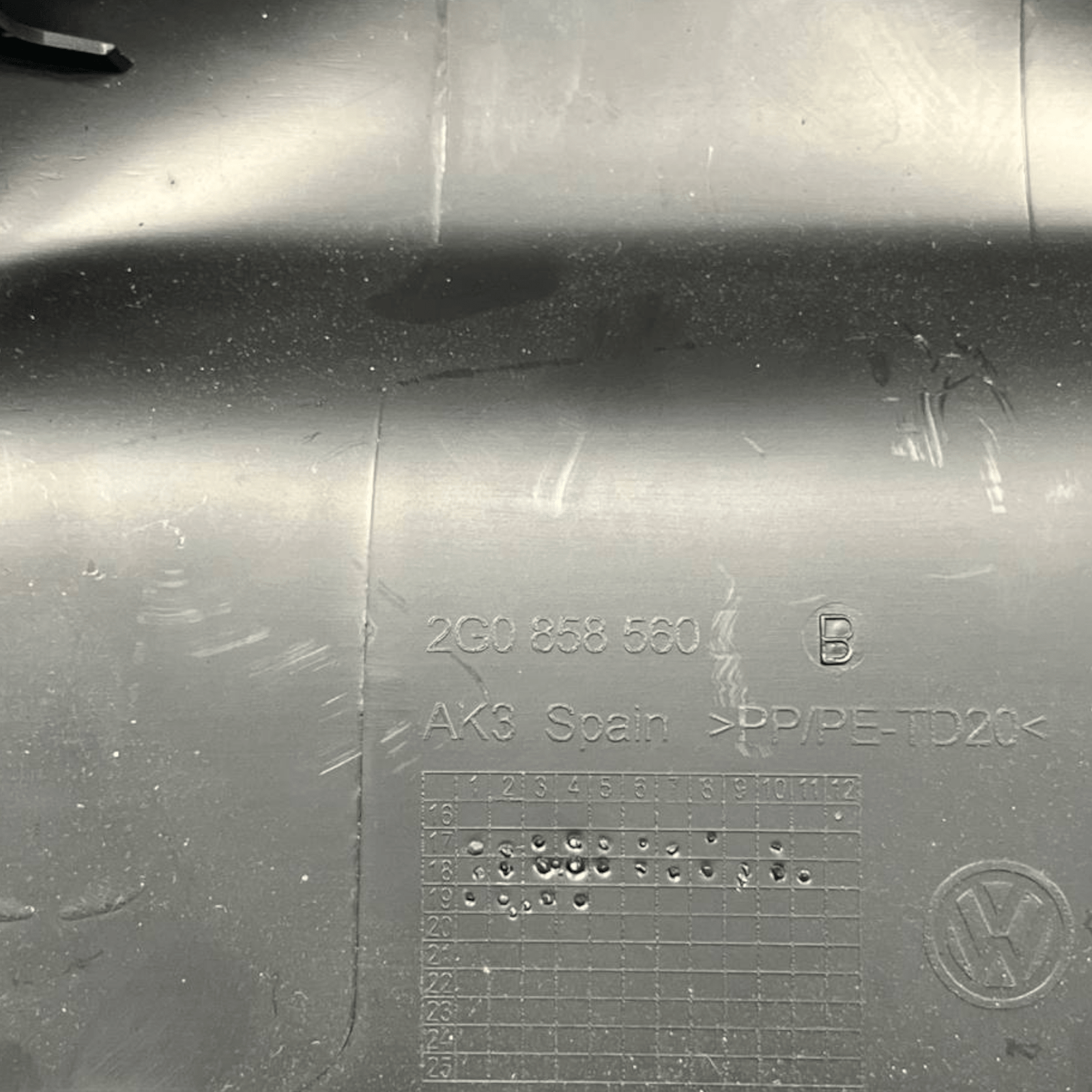 Volkswagen Polo AW1 tachometer mask cod.2G1819703GR / 2G0858560 with air vent and cover above the steering column (2017 - >) - F&P CRASH SRLS - Used Parts
