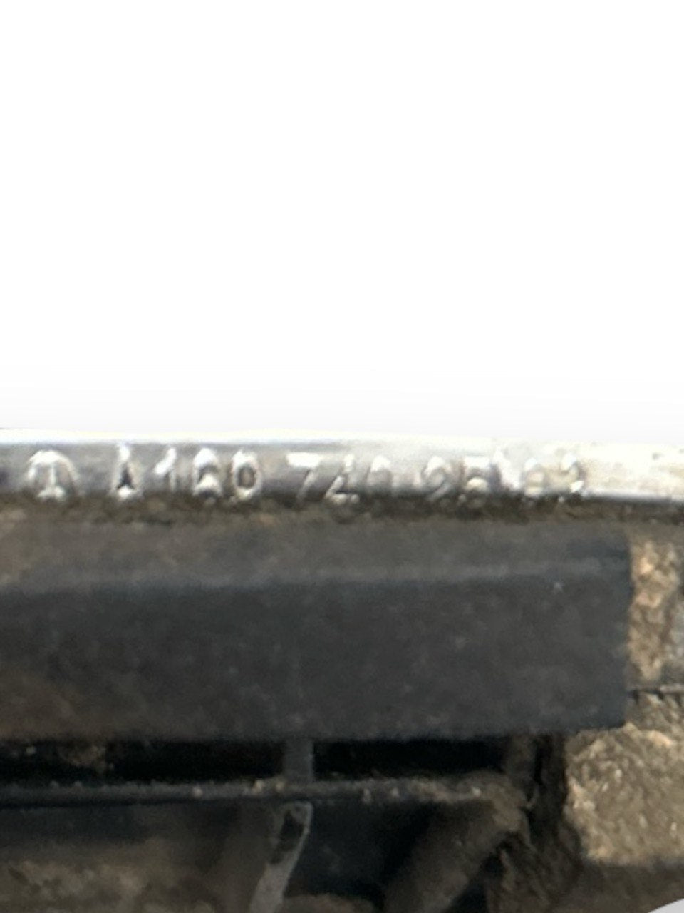 Mercedes Benz Classe A (W169) (2004 > 2012) cod.A1697402593 Maniglia Apertura Portellone / Cofano Posteriore - F&P CRASH SRLS - Ricambi Usati