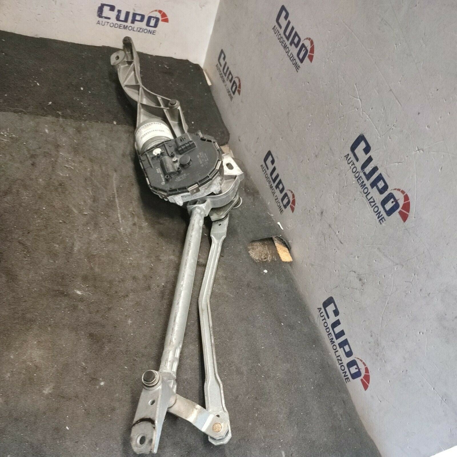 MERCEDES-BENZ w211 2002-2009 Front windshield wiper motor WITH TANDEM A2118200940 - F&P CRASH SRLS - Used Parts