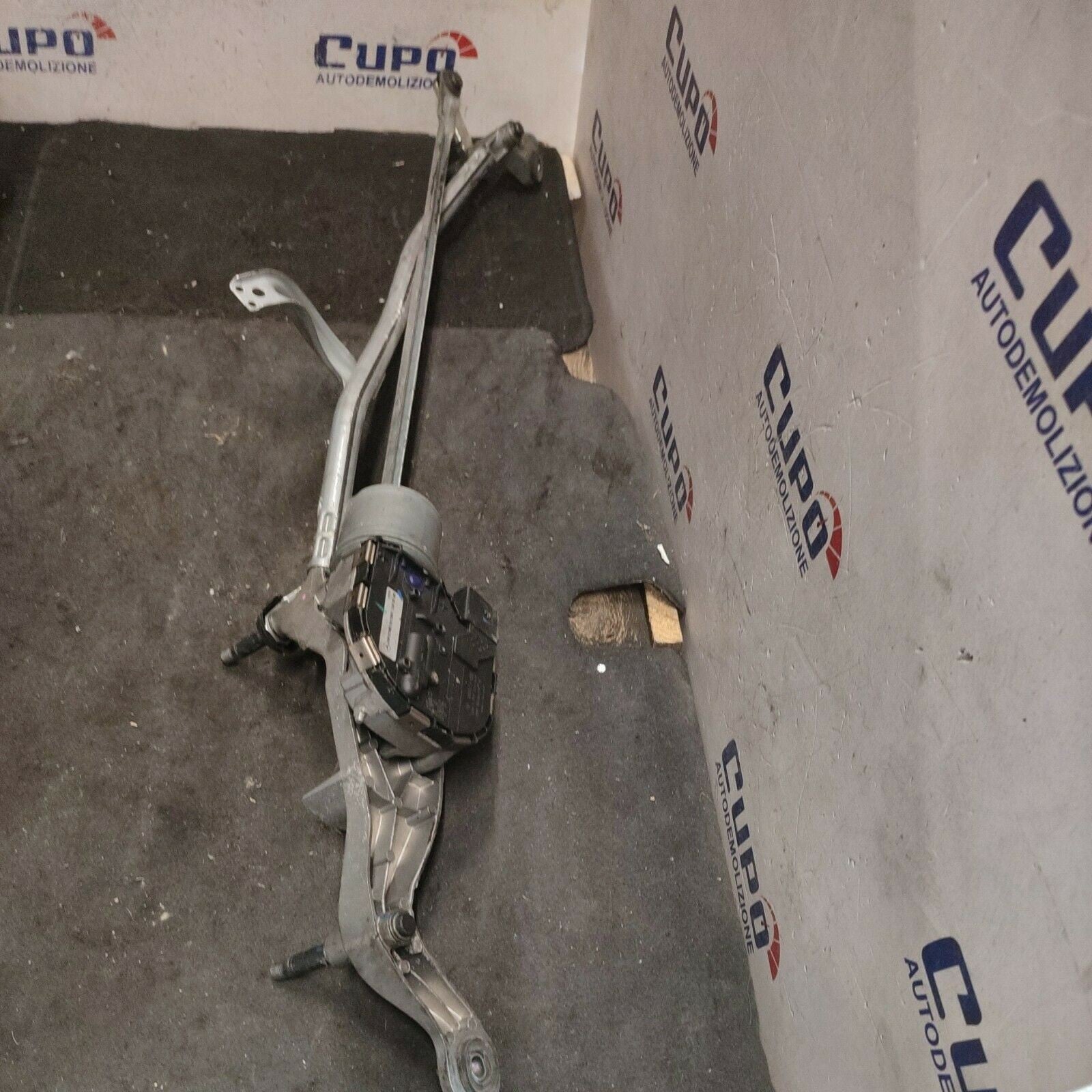 MERCEDES w205 Classe C MOTORINO TERGICRISTALLI ANTERIORE CON TANDEM 1397220969 - F&P CRASH SRLS - Ricambi Usati