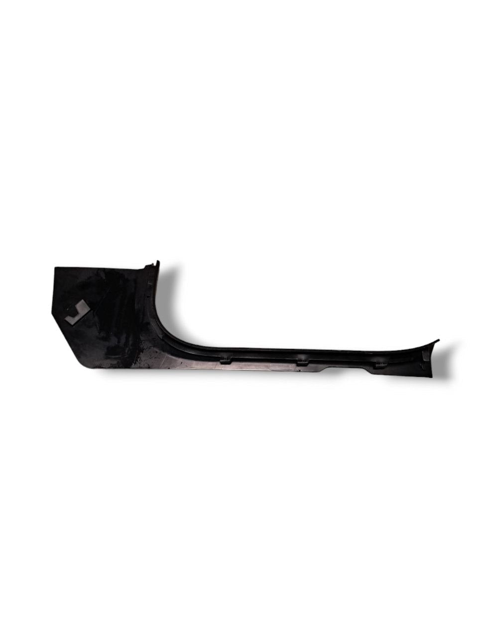 Left front door sill trim Mercedes-Benz Class C W205 (2017) COD:A2056860036 - F&P CRASH SRLS - Used Parts