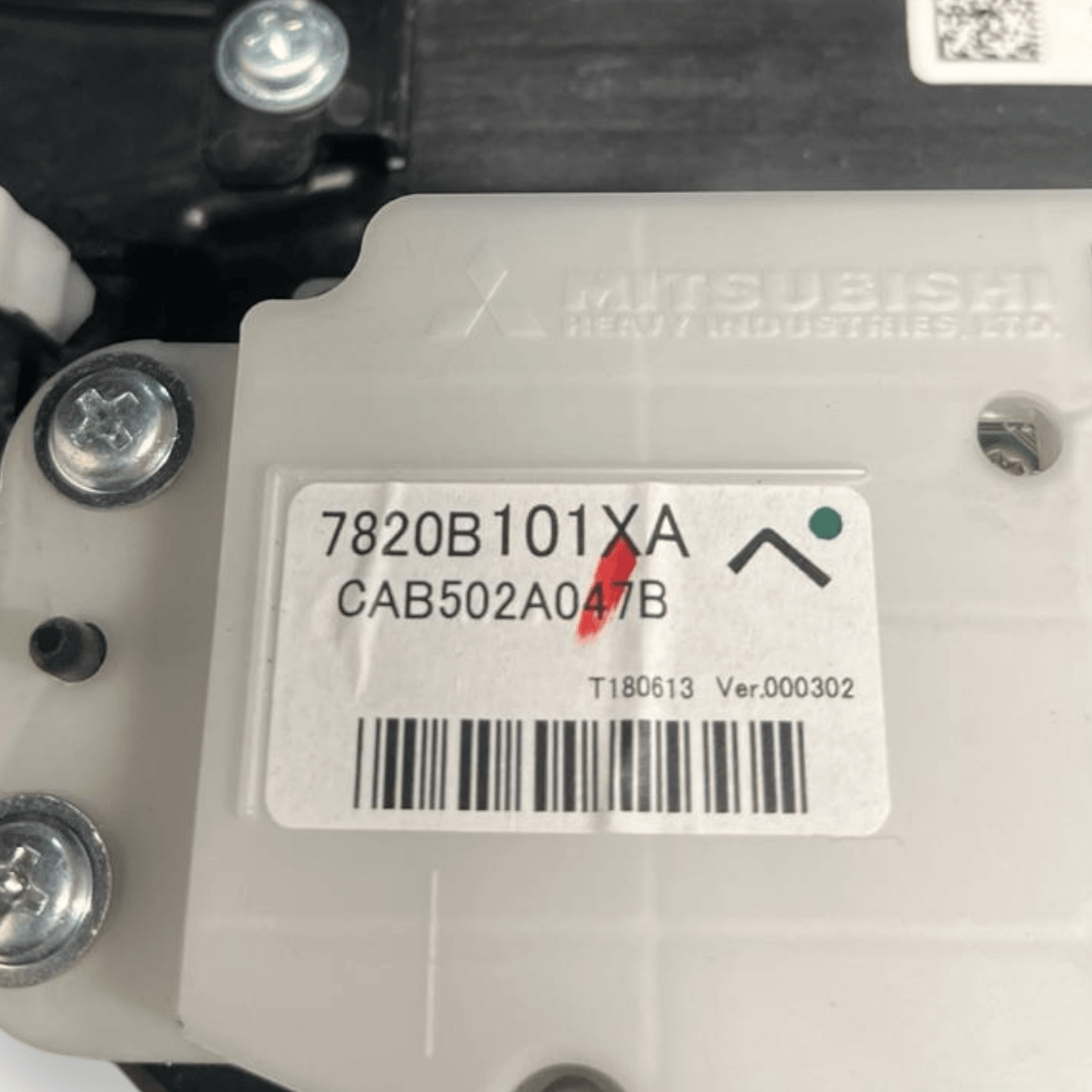 Modanatura + Comandi Clima Mitsubishi Outlander IV (2021>) cod: 7820B101XA - F&P CRASH SRLS - Ricambi Usati