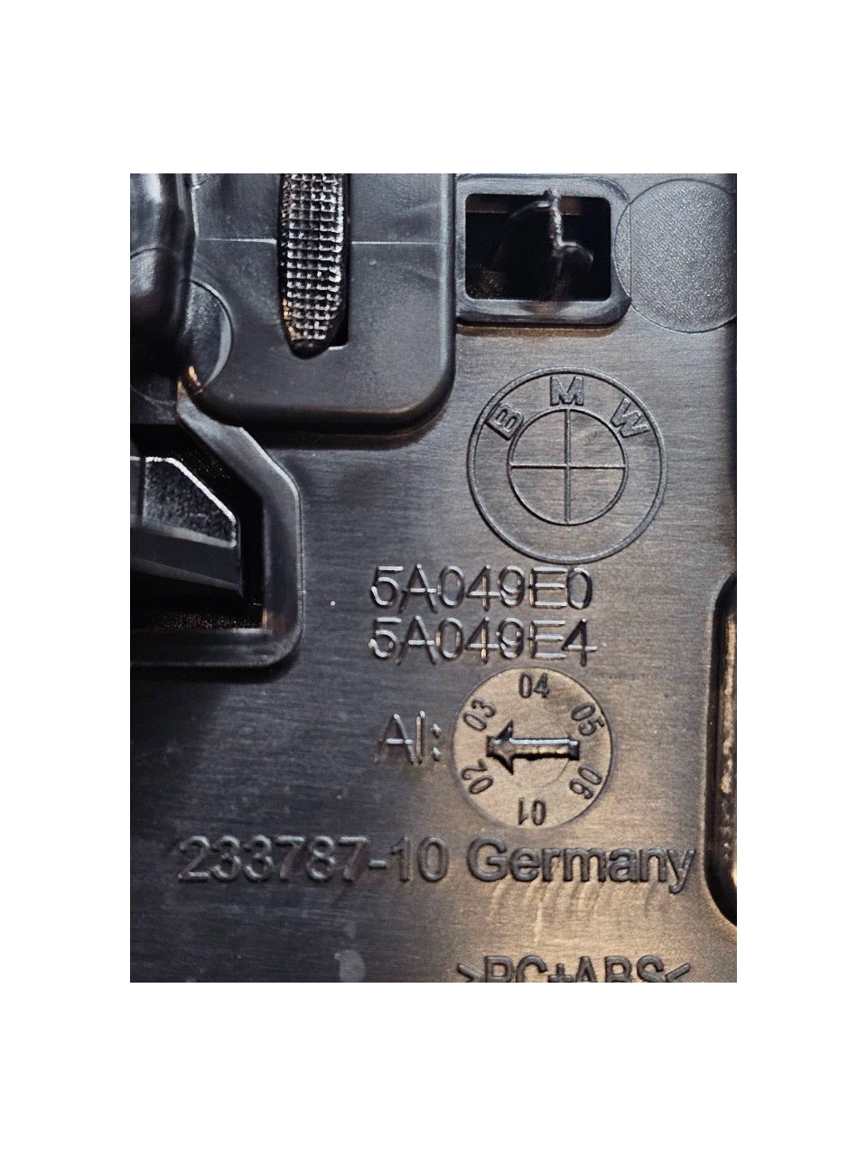 Modanatura Console Centrale BMW Serie 1 F40 Cod:165A049E403 (2019 - 2024) - F&P CRASH SRLS - Ricambi Usati