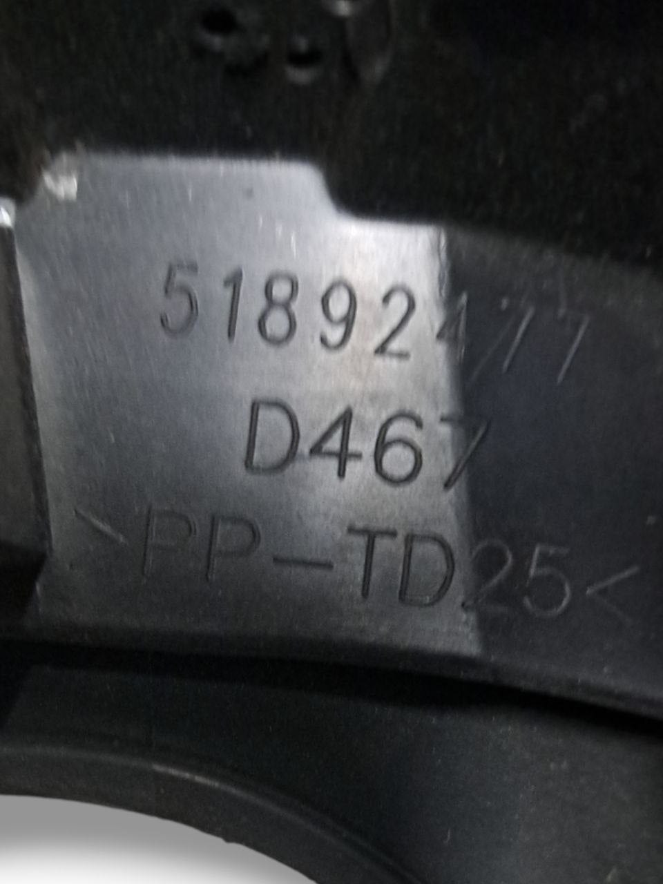 Modanatura Console centrale Fiat 500L (2014>) COD:51892477 - F&P CRASH SRLS - Ricambi Usati