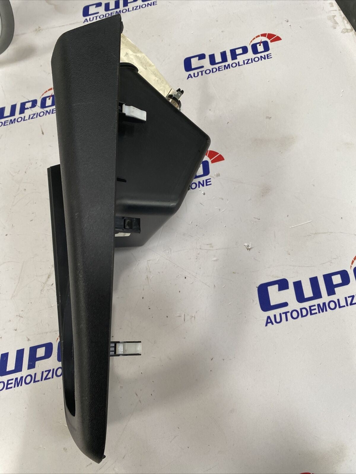 Central Console Molding Hyundai Ix 20 Jc - F&P CRASH SRLS - Used Parts
