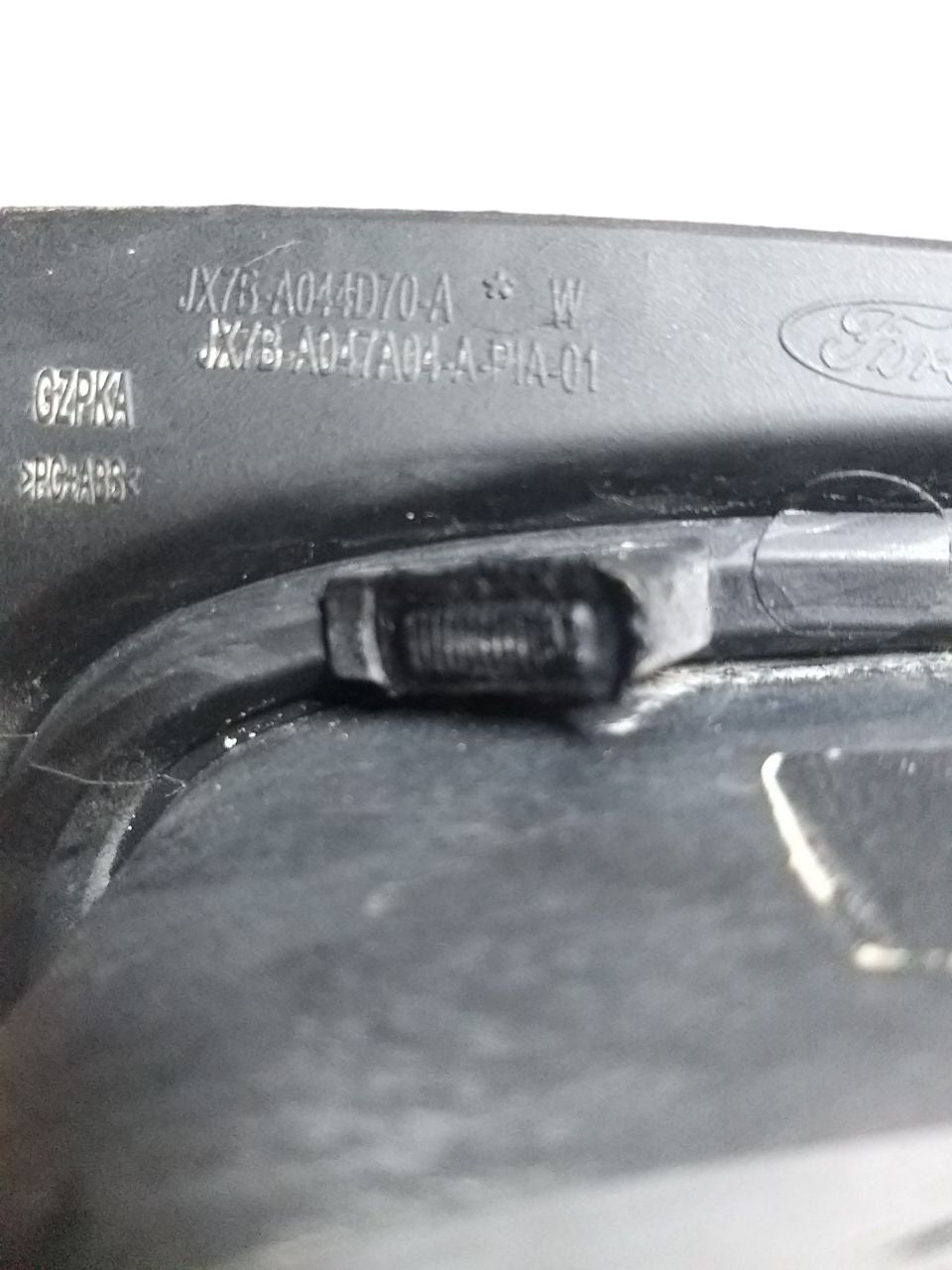 Modanatura Interna Cruscotto Ford Focus ( 2022 ) Cod : JC7B-A044D70-A / JX7B-A047A04-A-PIA-01 - F&P CRASH SRLS - Ricambi Usati