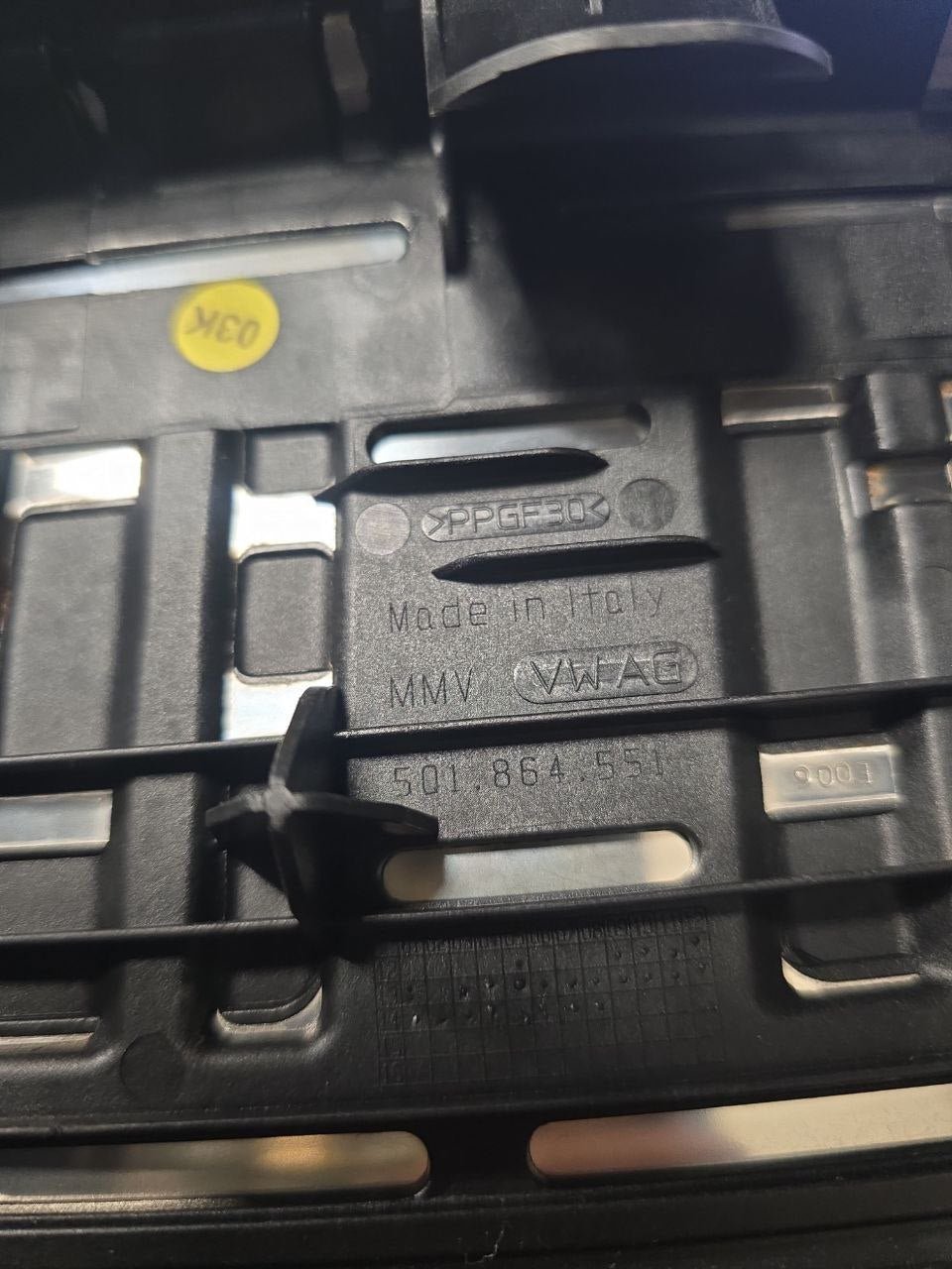 Modanatura Interna Poggia Piedi Audi A3 8V (2012 - 2020) Cod : 5Q1864551 - F&P CRASH SRLS - Ricambi Usati