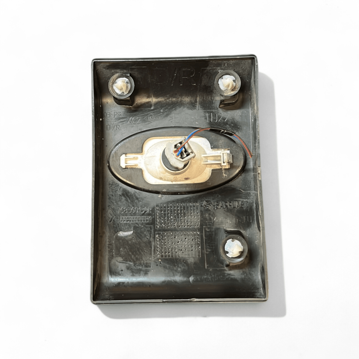 Modanatura laterale destra con freccia alogena Renault Master III restyling cod.768560130R (2019 - >) - F&P CRASH SRLS - Ricambi Usati