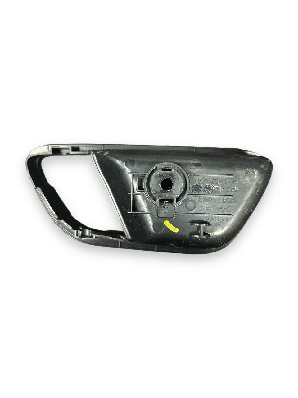 Internal Handle Trim Kia Stonic (2017 > ) code.82621 - H8000 - F&P CRASH SRLS - Used Parts