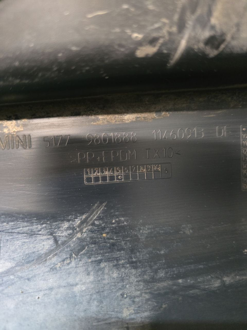 Modanatura / Minigonna Destra Mini Countryman R60 ( 2014 - 2016 ) Cod : 9801888 - F&P CRASH SRLS - Ricambi Usati