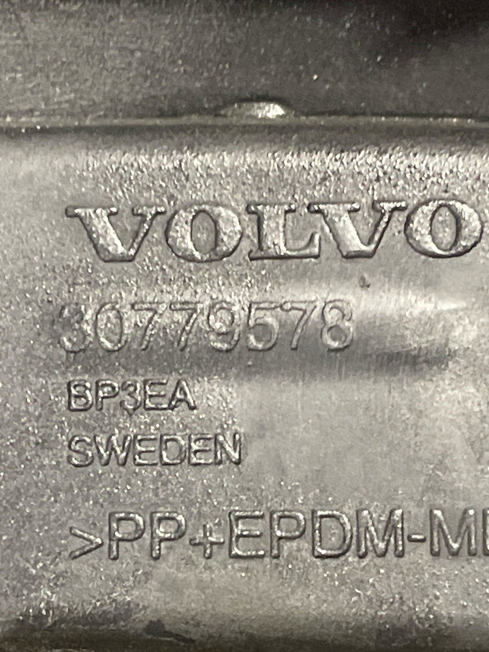 Modanatura Parafango Anteriore Destro Volvo XC90 cod:30779578 (2002 - 2014) - F&P CRASH SRLS - Ricambi Usati