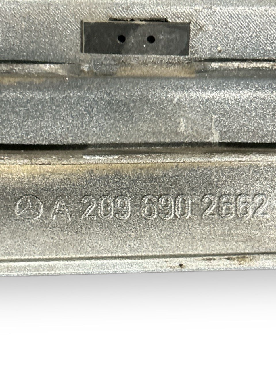 Modanatura Parafango Posteriore Destra (DX) Mercedes Benz CLK (W209) (2002 > ) cod . A2096902662 - F&P CRASH SRLS - Ricambi Usati