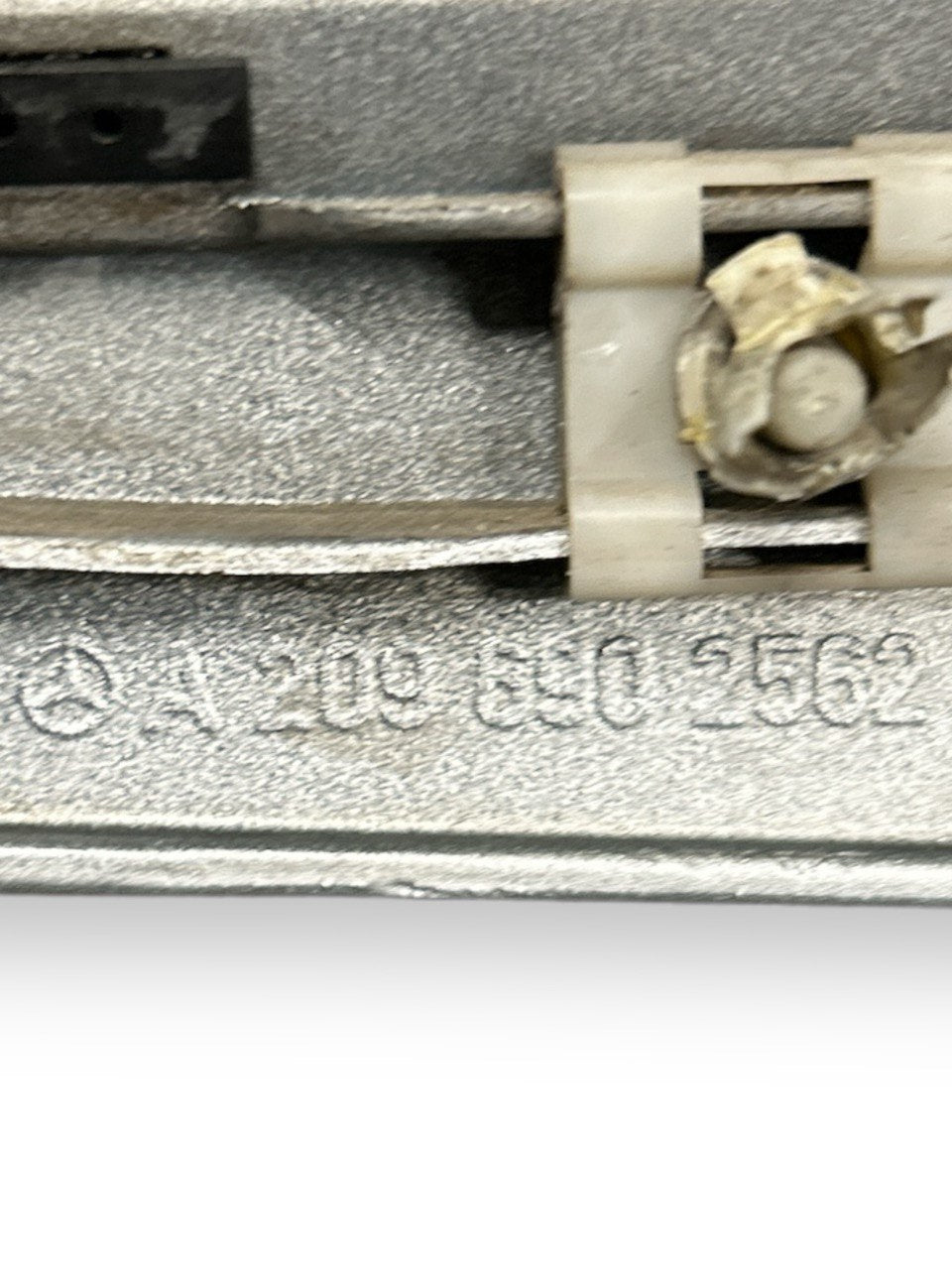 Modanatura Parafango Posteriore Sinistra (SX) Mercedes Benz CLK (W209) (2002 > ) cod . A2096902562 - F&P CRASH SRLS - Ricambi Usati