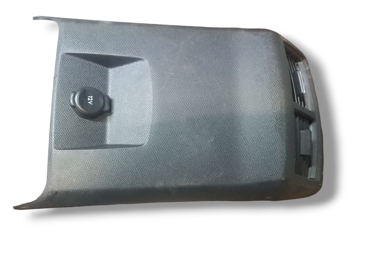 Central Rear Molding Air Vents Peugeot 508 (2021) Code: 9818867680 - F&P CRASH SRLS - Used Spare Parts