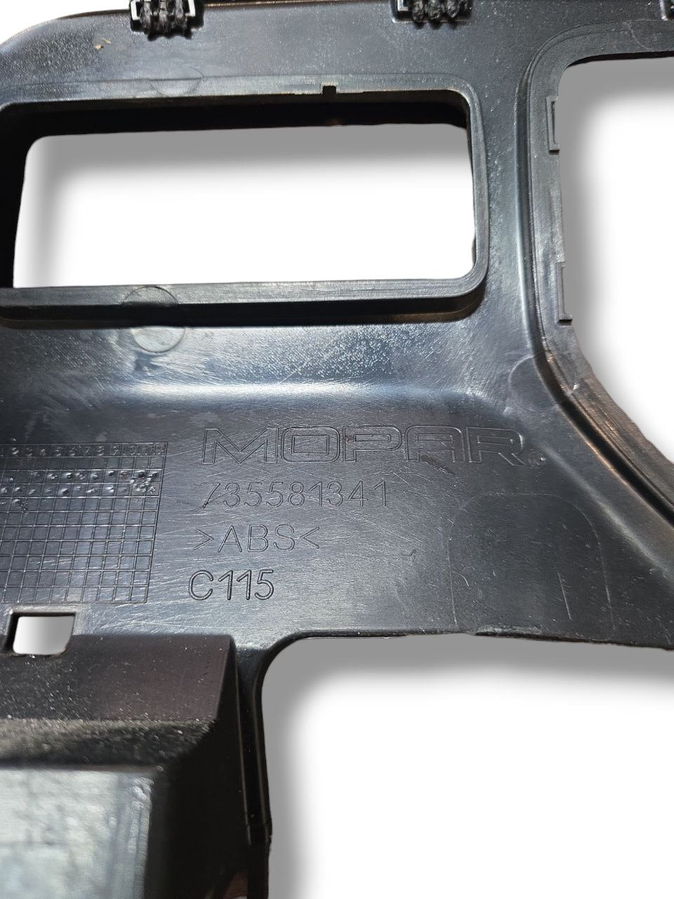 Modanatura / Rivestimento Console Centrale Jeep Renegade ( 2014 > ) Cod : 735581341 - F&P CRASH SRLS - Ricambi Usati