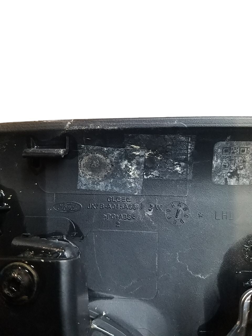Molding / Central Tunnel Cover Ford Focus (2022) Code: JX7B-A045A66-F - F&P CRASH SRLS - Used Parts