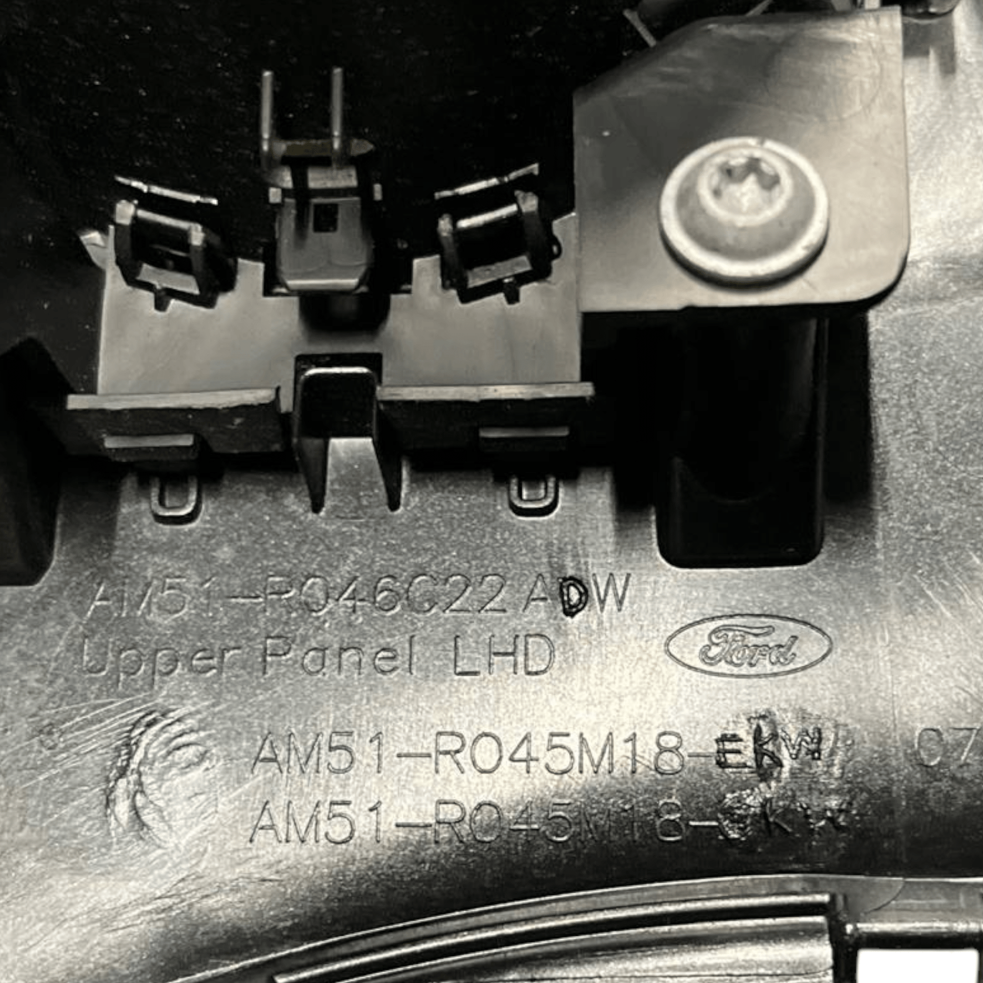 Modanatura tunnel centrale Ford Kuga II (2012 - 2019) cod.AM51 - R045M18 - F&P CRASH SRLS - Ricambi Usati