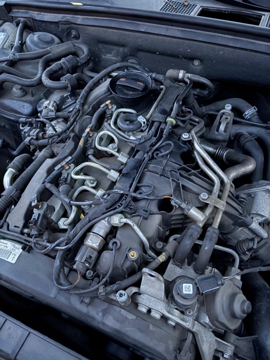 Motore Audi a4 b8 (2013) 88kw 120 cv cod: CJC - F&P CRASH SRL - Ricambi Usati