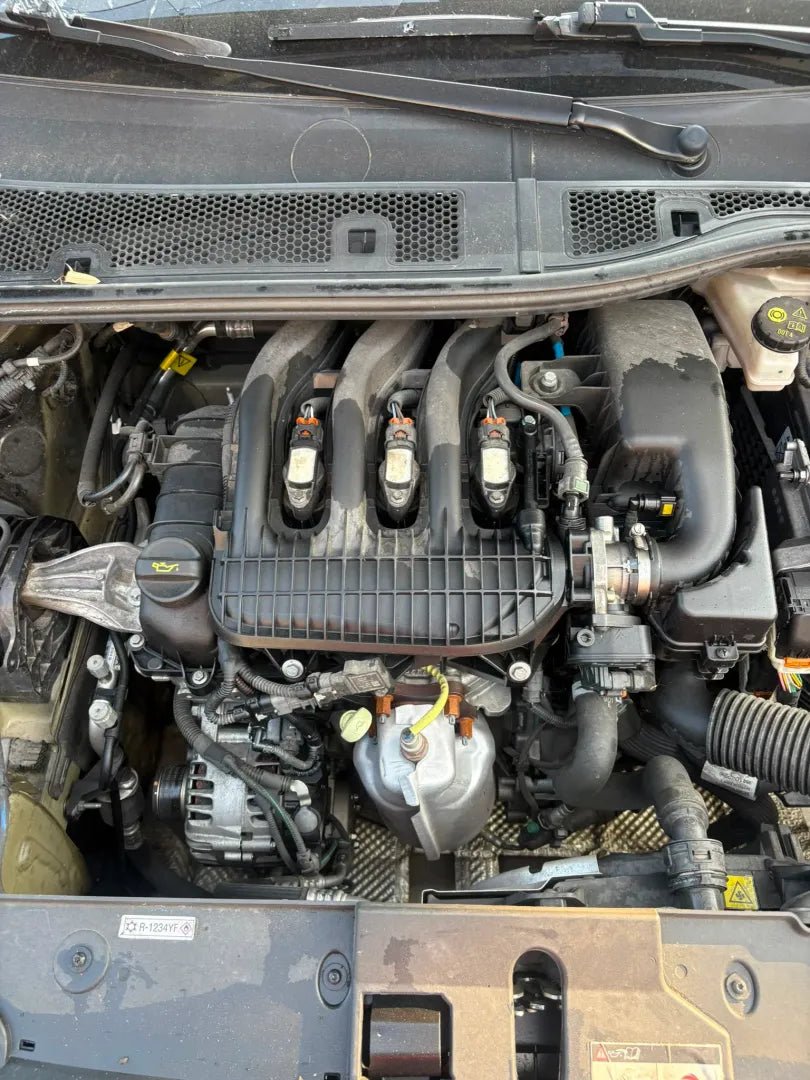 Motore completo Peugeot 208 1.2 benzina 2019–2023 cod. motore HM05