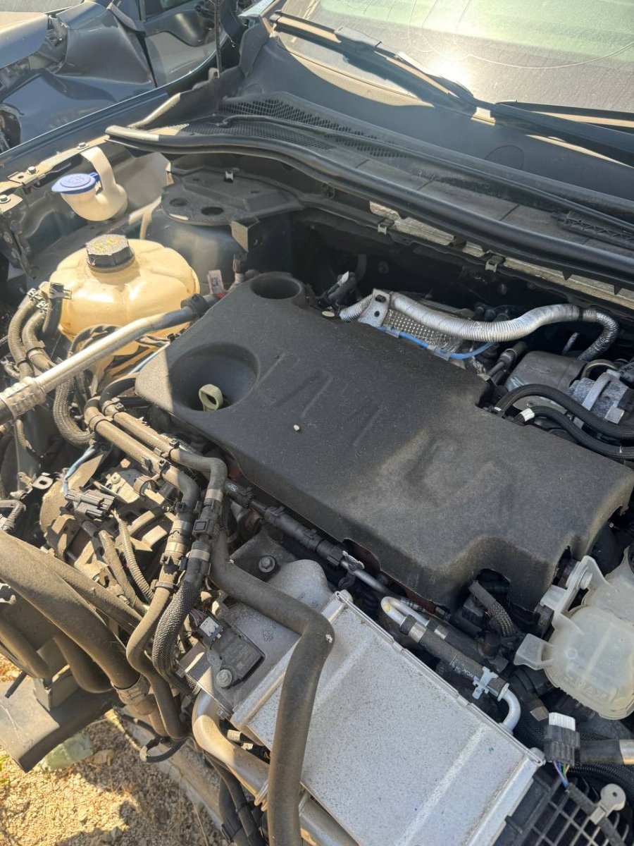 Motore Ford Kuga ( 2021 ) 2.0 Diesel 88kw 120cv cod : BJDA - F&P CRASH SRLS - Ricambi Usati