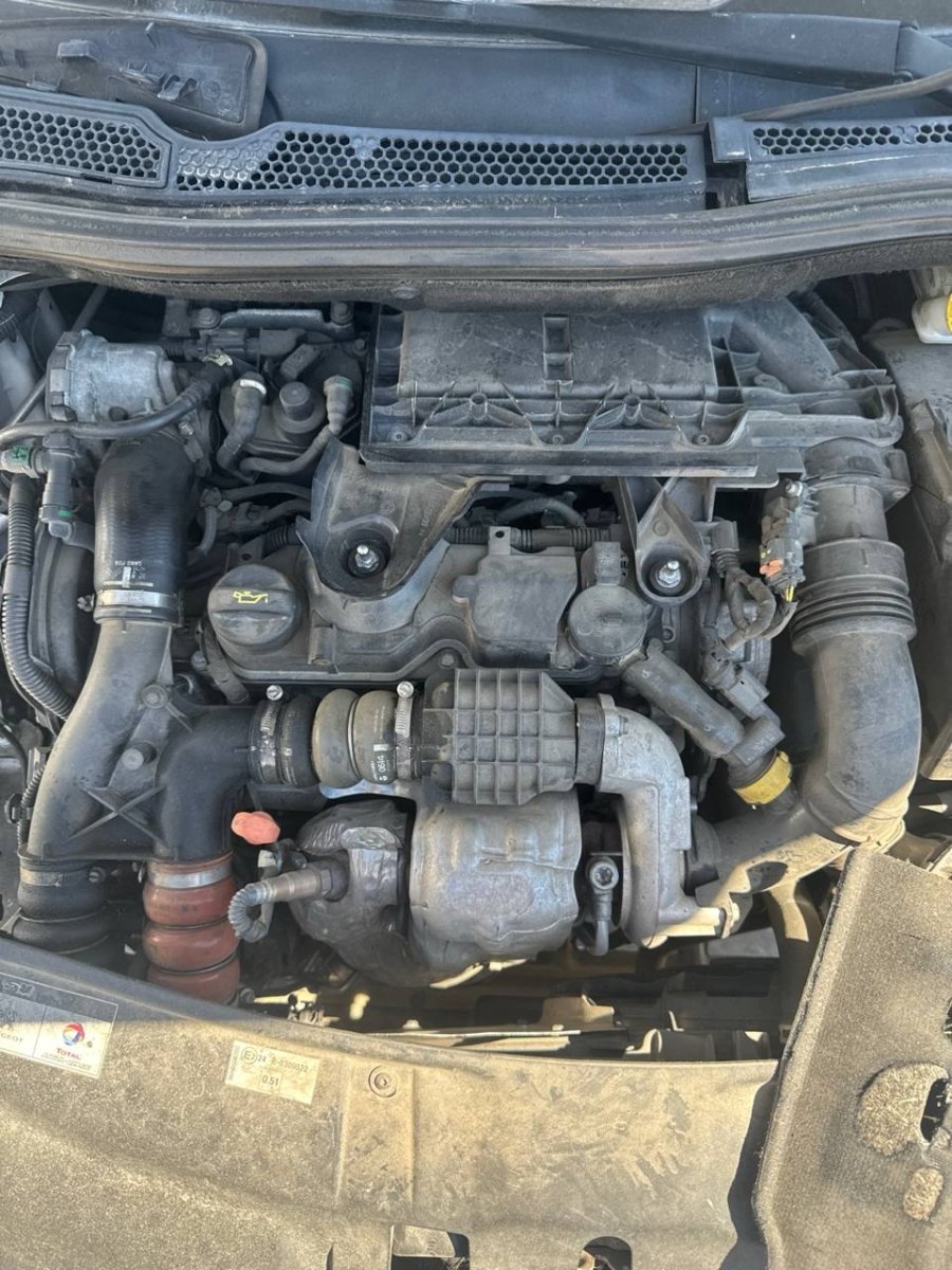 Motore Peugeot 2008 ( 2014 ) 1.6 Diesel 68kw 92cv cod : 9H06 - F&P CRASH SRLS - Ricambi Usati