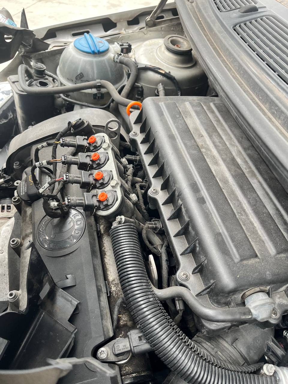 Motore Skoda Roomster ( 2011 ) 1.4 Benzina 63kw 85cv cod : BXW - F&P CRASH SRLS - Ricambi Usati