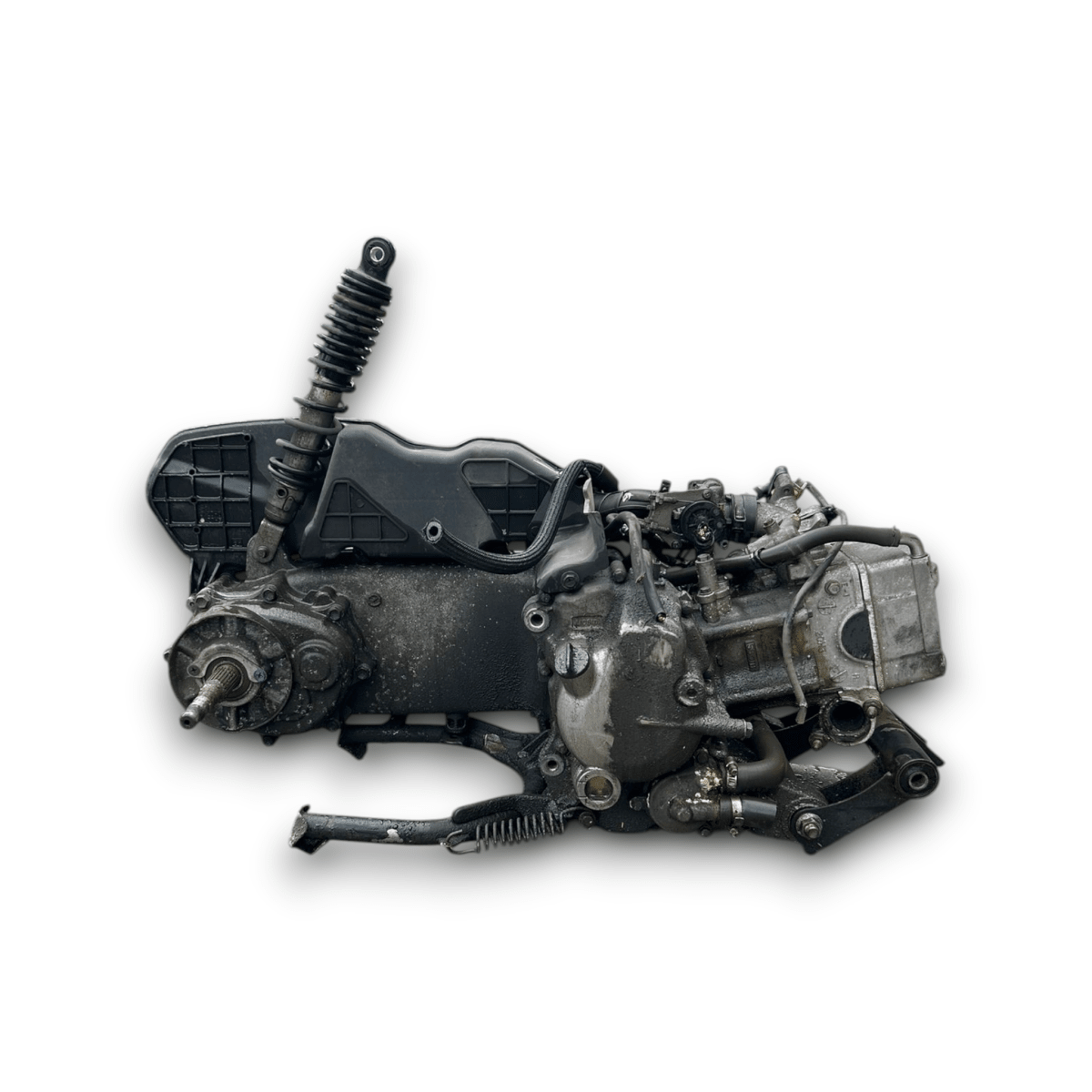 Motore suzuki sixteen 150 (2012) 150 benzina 12.4cv 9.1kw euro 3 cod:g421 - F&P CRASH SRL - Ricambi Usati