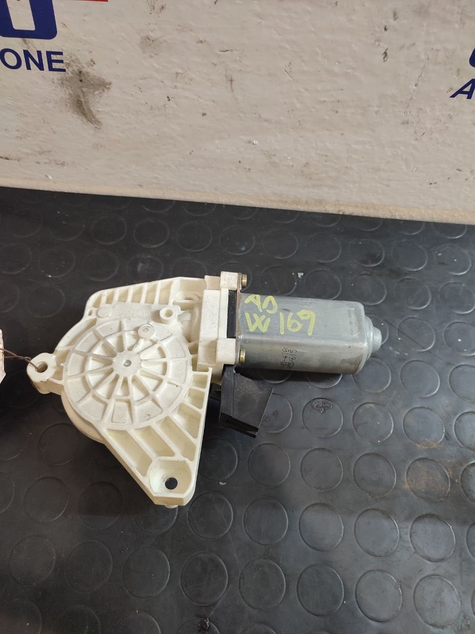 Right front window lift motor MERCEDES-BENZ CLASS A w168 - F&P CRASH SRLS - Used Parts