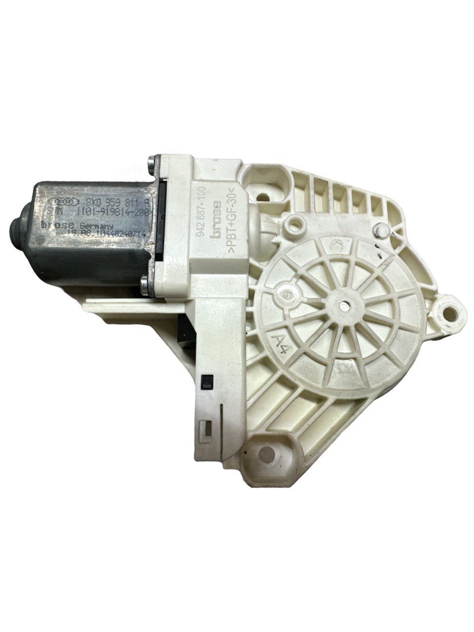Left front window lifter motor Audi A4 B8 2.0 tdi (2011) code 0536014002 - F&P CRASH SRLS - Used Parts
