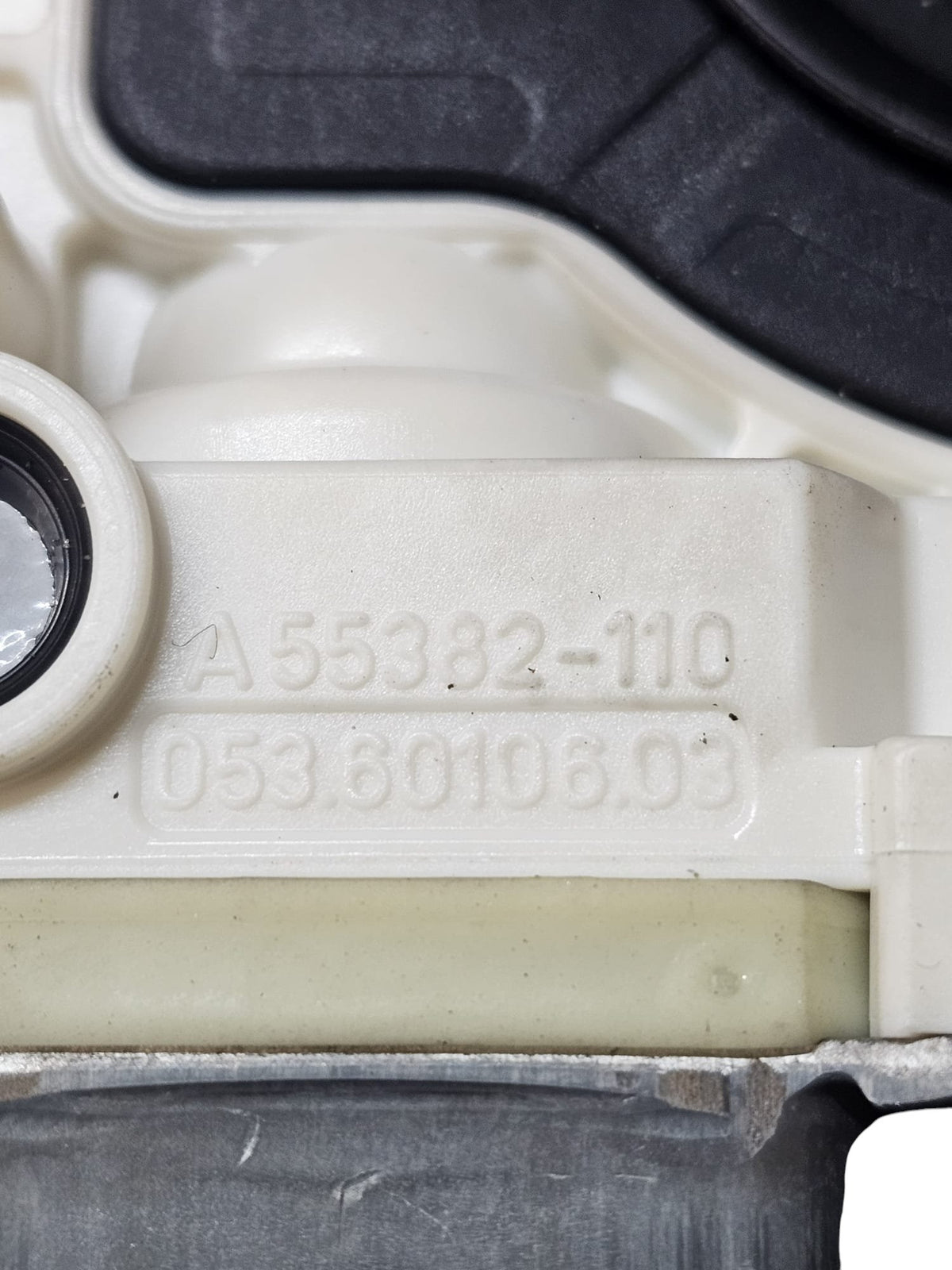 Motorino Alzacristallo Anteriore / Posteriore Destro Cod:A55382 - 110 Mercedes CLA W117 (2013 - 2019) - F&P CRASH SRLS - Ricambi Usati