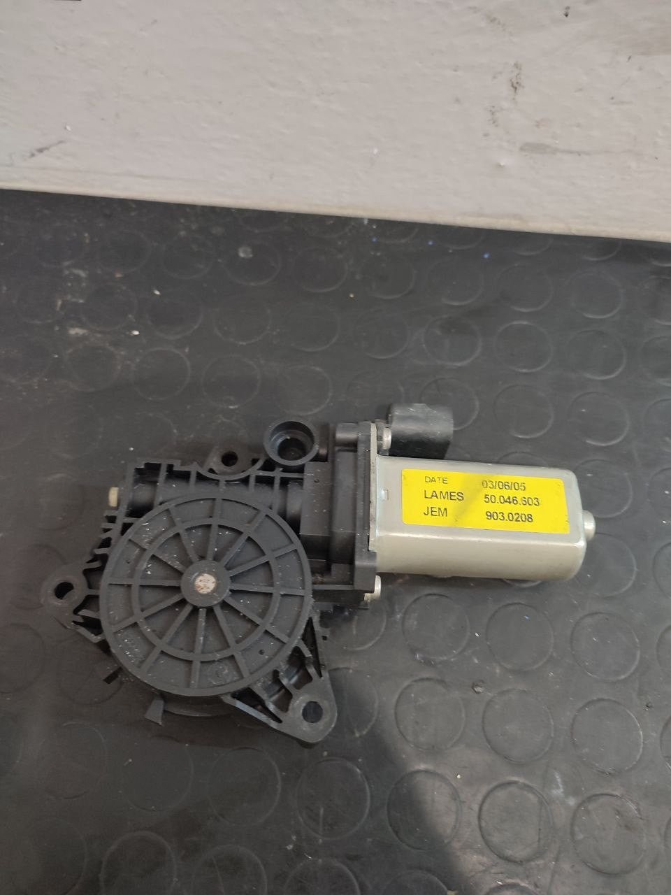 Left front window lifter motor FIAT IDEA 1.3 MJ - F&P CRASH SRLS - Used Parts