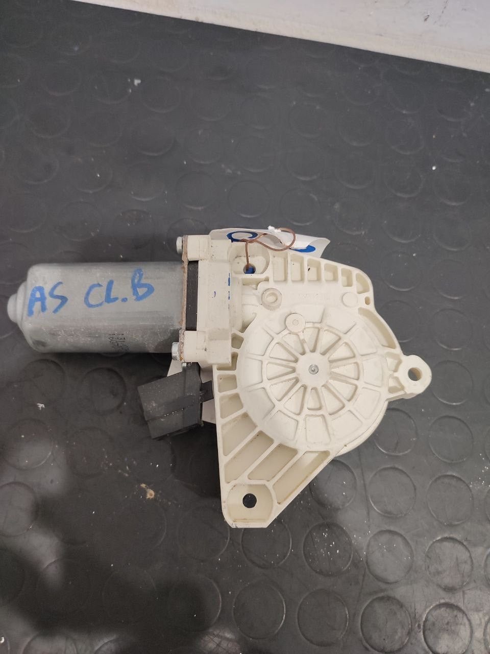 Front left window regulator MERCEDES-BENZ CLASS B (T245) cdi - F&P CRASH SRLS - Used Parts