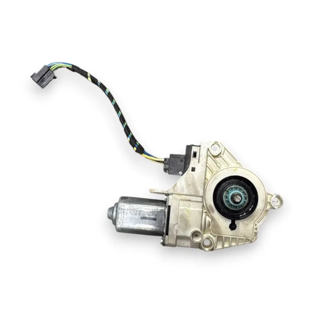 Dettaglio Motorino alzacristallo destro anteriore Audi A6 Allroad 4F 2006–2008 OEM 4F0959802D - foto 2