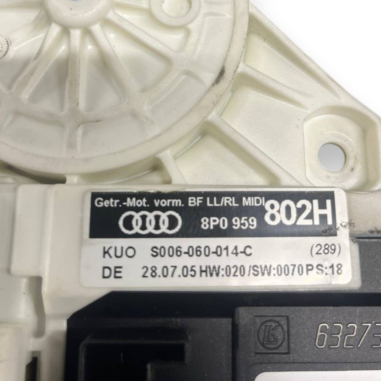 Motorino Alzavetro / Alzacristallo anteriore destro (dx) Audi A3 8P (2003 al 2013) cod: 8P0959 - F&P CRASH SRLS - Ricambi Usati