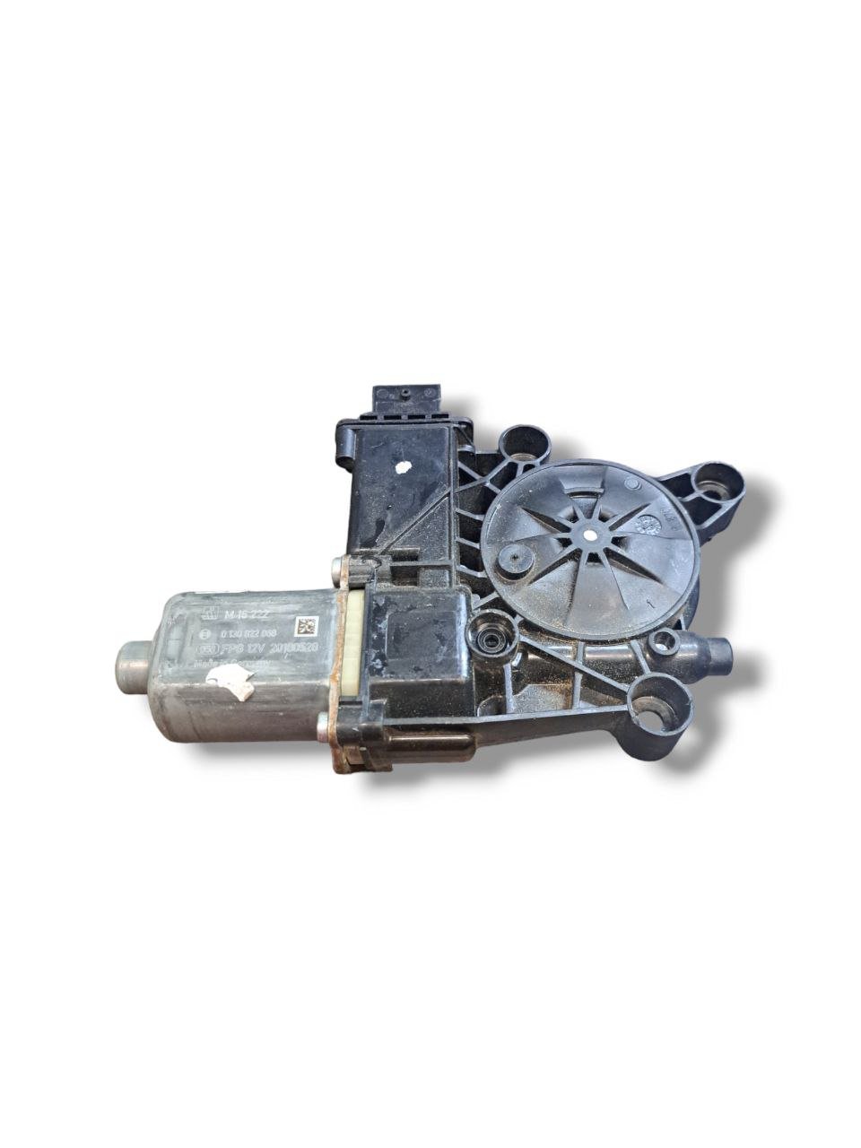 Front Right Window Regulator (dx) Alfa Romeo Stelvio (2017>) COD:0130822068 - F&P CRASH SRLS - Used Parts