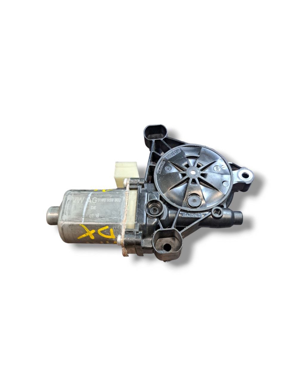 Motorino alzavetro anteriore destro (Dx) Audi A4 B9 / Passat / Leon(2018) COD:8W0959802 - F&P CRASH SRLS - Ricambi Usati