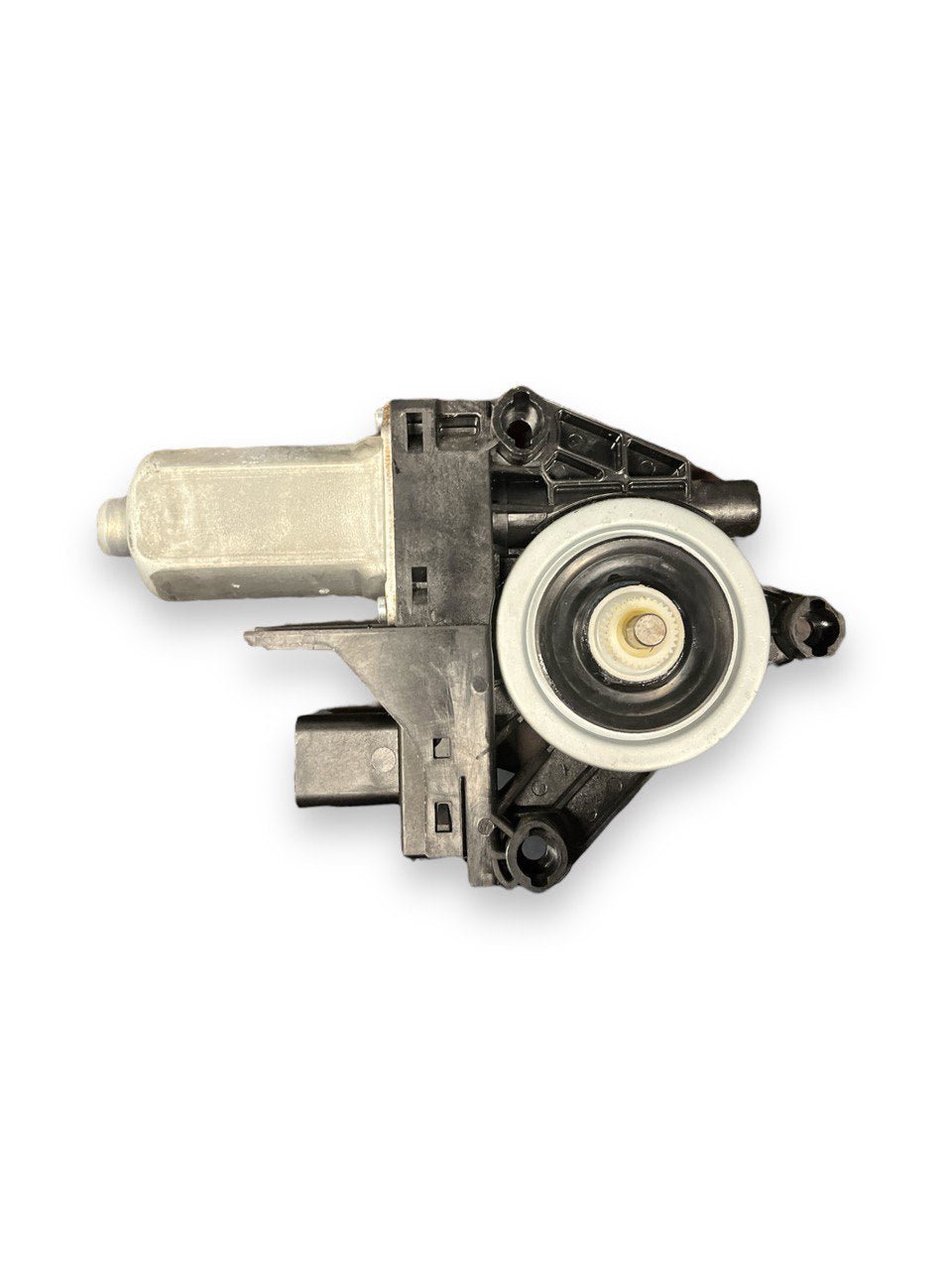 Motorino Alzavetro anteriore destro (dx) Jeep Cherokee VI Kl (2013>) cod: 931401 - 104 - F&P CRASH SRLS - Ricambi Usati