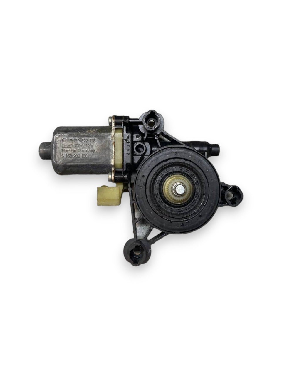 Motorino Alzavetro anteriore destro (dx) Volkswagen Golf VII / Leon / Octavia / A3 (2012>) COD:5Q0959802B / 0130822716 - F&P CRASH SRLS - Ricambi Usati