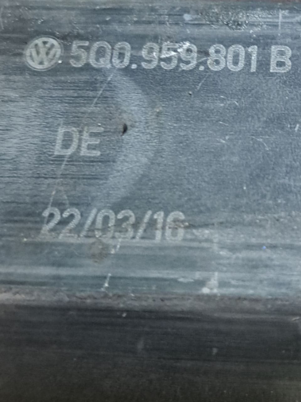 Motorino alzavetro anteriore sinistro (Sx) Volkswagen Golf VII / Leon / Octavia / A3 (2012>) COD:5Q0959801B - F&P CRASH SRLS - Ricambi Usati