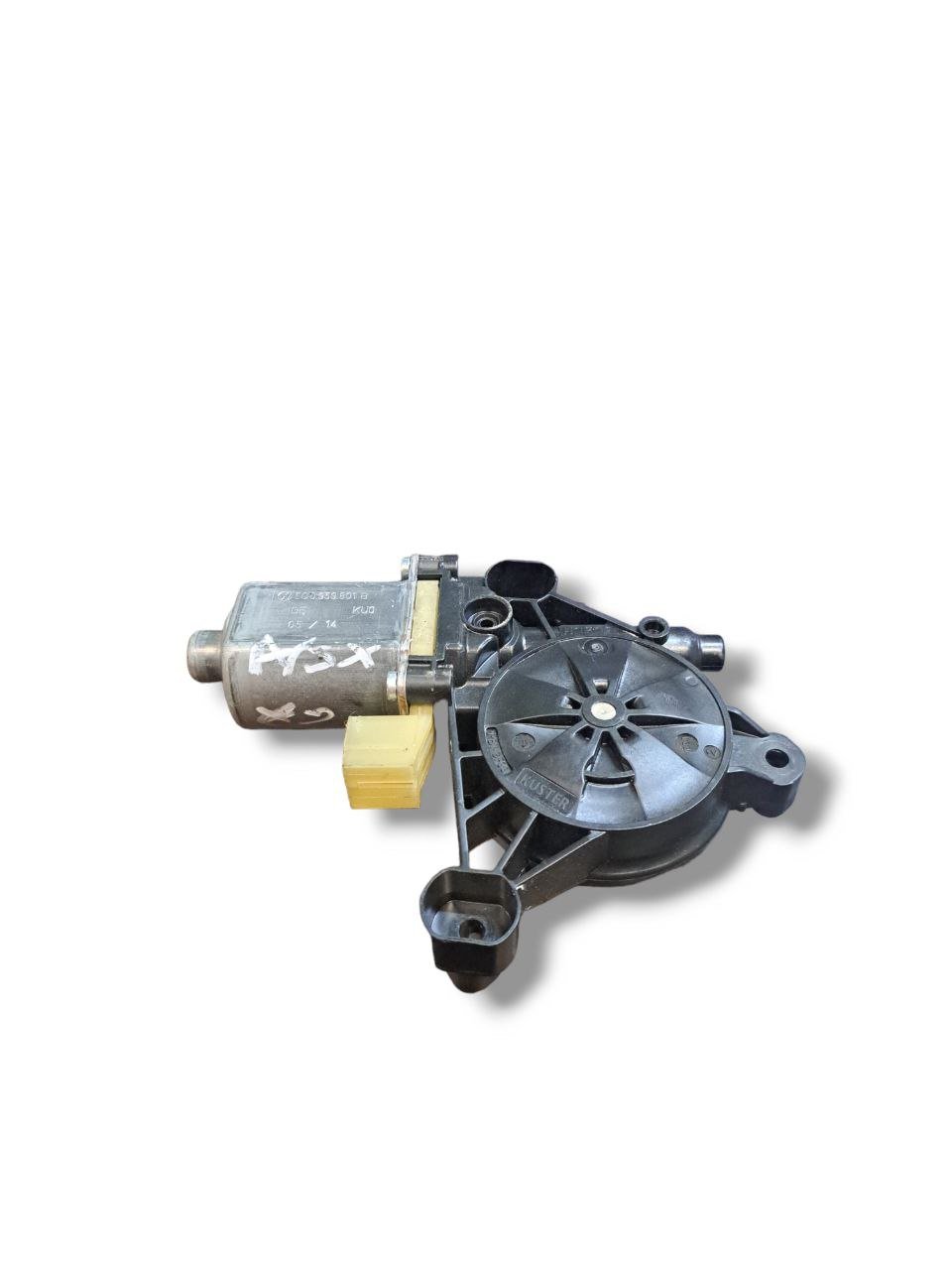 Motorino alzavetro anteriore sinistro (Sx) Volkswagen Golf VII / Leon / Octavia / A3 (2012>) COD:5Q0959801B - F&P CRASH SRLS - Ricambi Usati