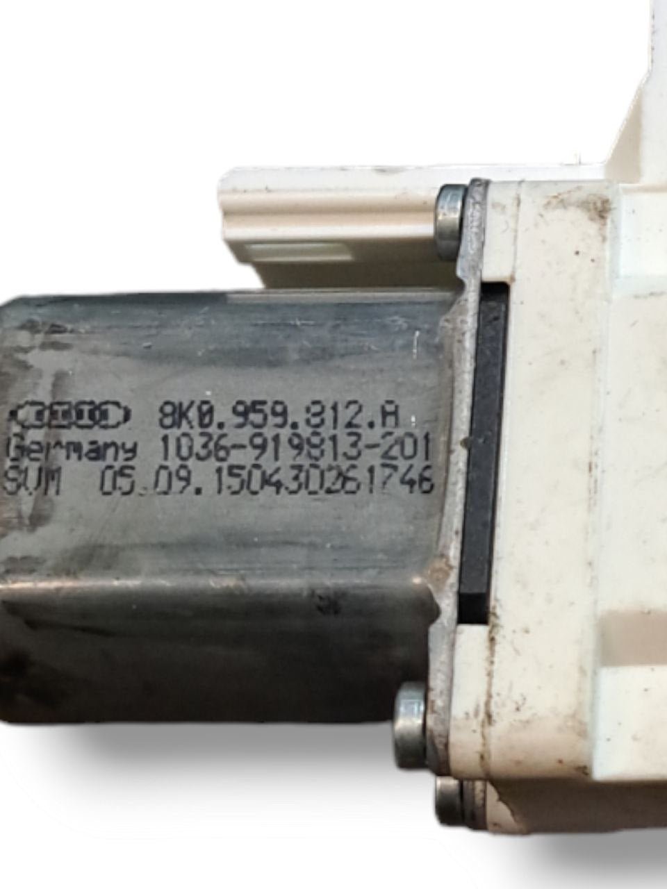 Motorino alzavetro Posteriore Destro (dx) Audi A4 B8 / Q5 / Q3 / A1 (2011 -2015) COD:8K0959812A - F&P CRASH SRLS - Ricambi Usati