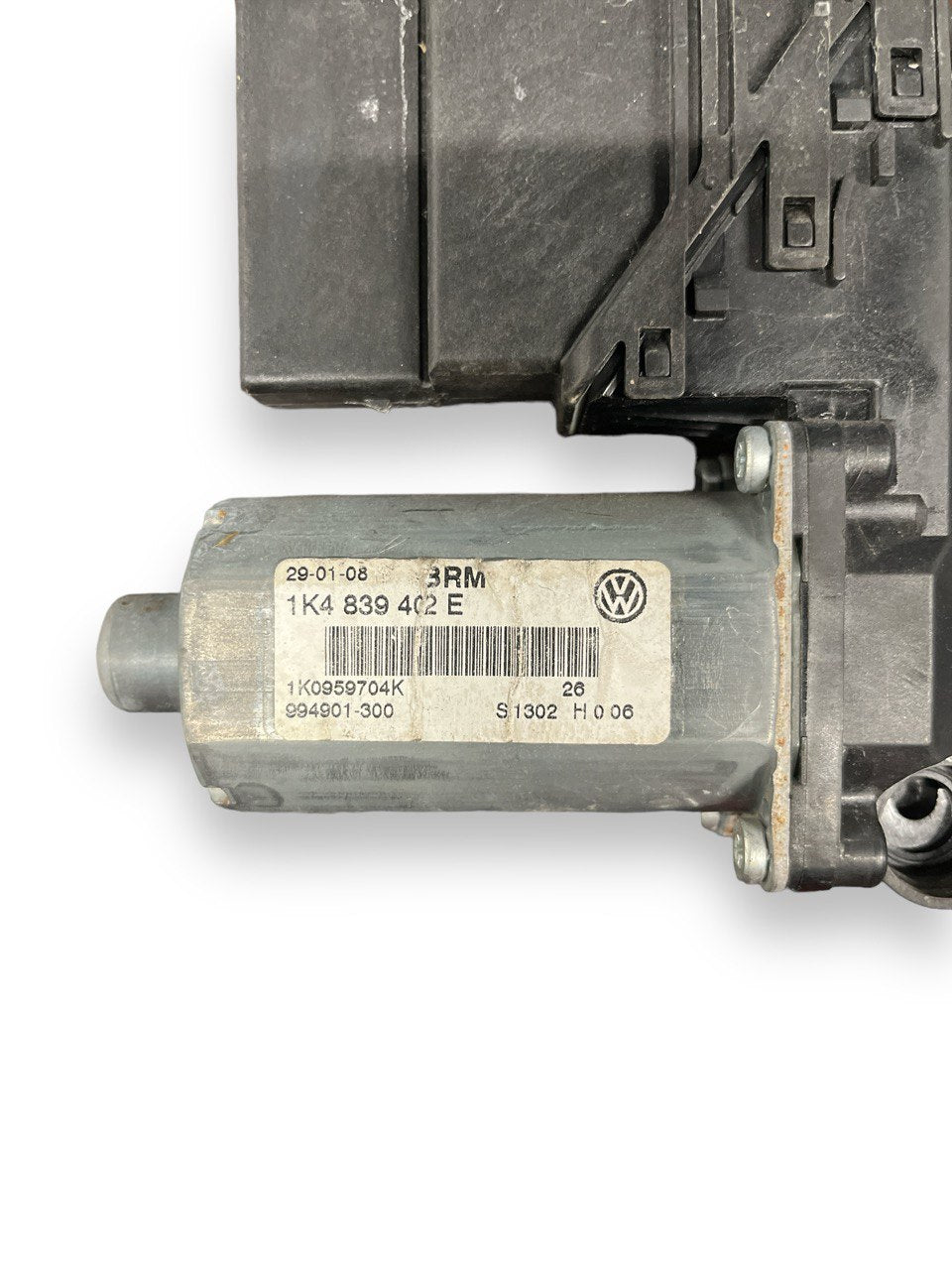 Motorino Alzavetro posteriore destro Volkswagen Golf V (2003 - 2008) COD:1K4839402E - F&P CRASH SRLS - Ricambi Usati