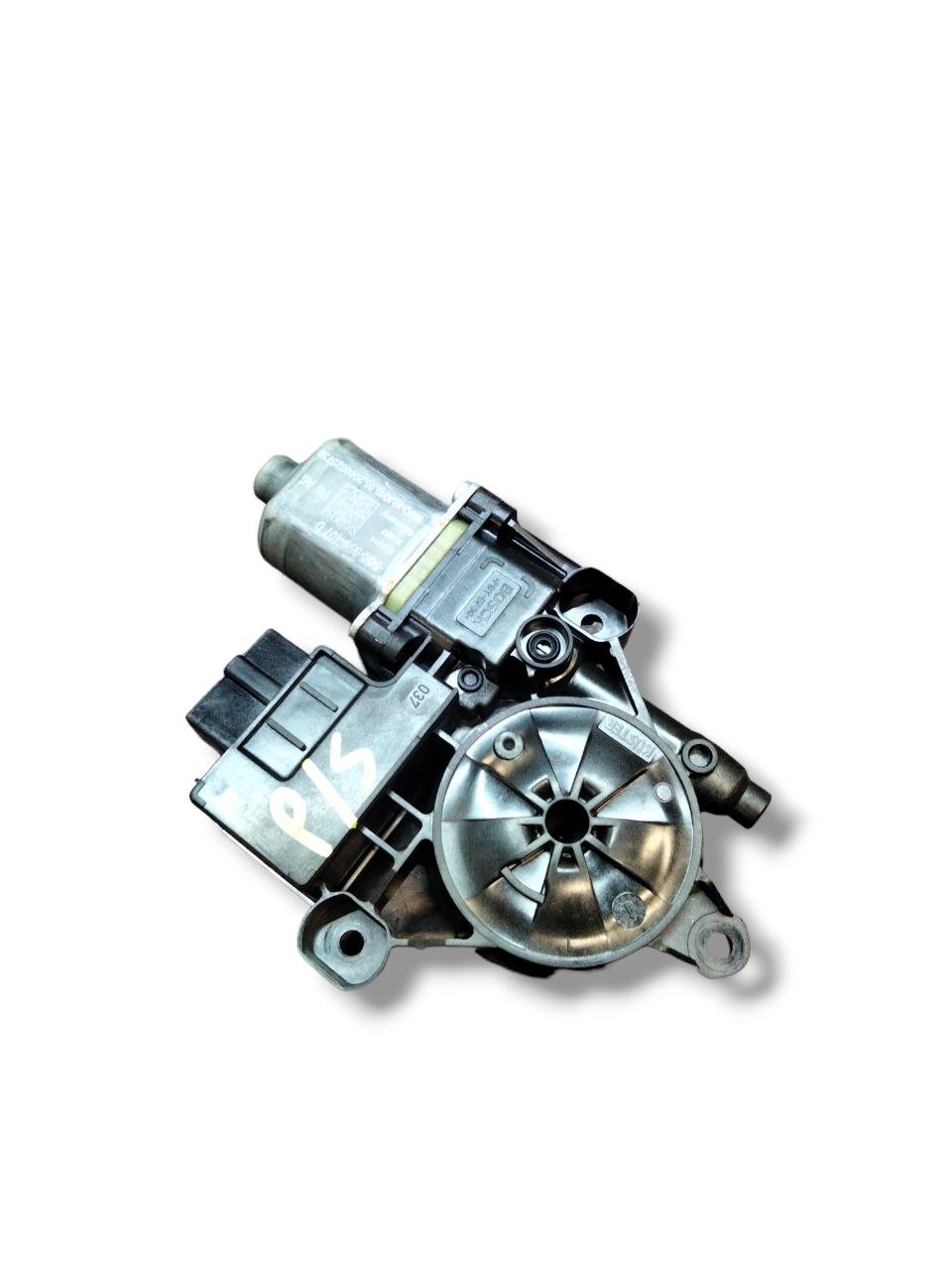 Motorino alzavetro posteriore sinistro (sx) Skoda Kamiq (2020) COD:0130822695 - F&amp;P CRASH SRLS - Ricambi Usati
